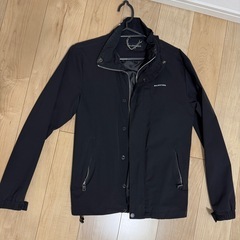 パーカー　ジャケット　リュック　の画像