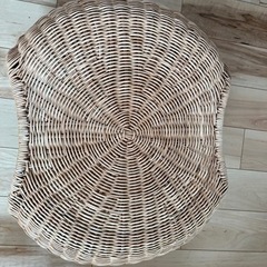 IKEA テーブル　ガムレフルトの画像