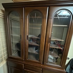 食器棚の画像