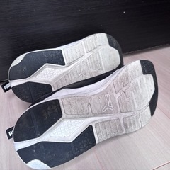 お引取り先決まりました！　★訳あり★ PUMA スニーカーの画像