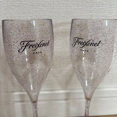 【無料】ワイングラス　プラスチックの画像