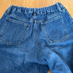 ユニクロ　ワイドフィットジーンズ サイズ150の画像