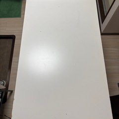イケア机の画像