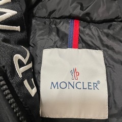 モンクレール　ダウンジャケット　の画像