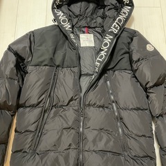 モンクレール　ダウンジャケット　の画像
