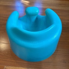 Bumbo  ベビーチェアの画像