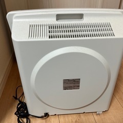 大晦日処分❗️空気清浄機　　新品フィルター有りの画像