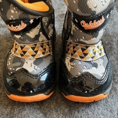 新品未使用　OSHKOSH オシュコシュ スノーブーツ　13cmの画像