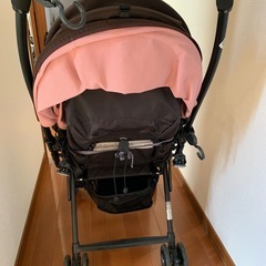 ベビーカー（combi）の画像