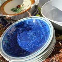 ティーカップセット5人用　お皿などの画像