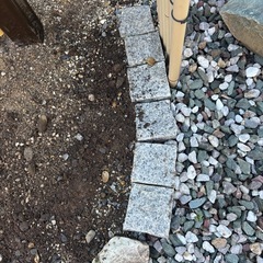 御影石ピンコロの画像