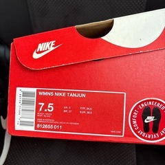 ✖️取引中✖️NIKE タンジュン　24.5センチの画像