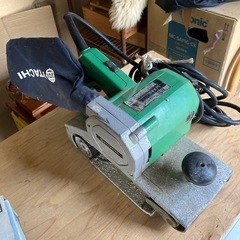 HITACHIベルトサンダーの画像