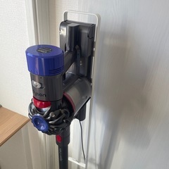 ダイソン掃除機　スタンドセット　バッテリーほぼ無しの画像