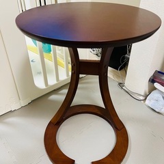 サイドテーブル ダークブラウンの画像