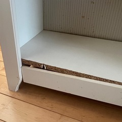 アンティークホワイトキャビネット　白　本棚　チェストの画像