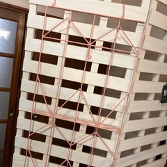 吊り下げワイヤー　インテリア　ピンクの画像