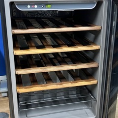 フォルスタージャパン ノンフロンワインセラーFJC-85の画像