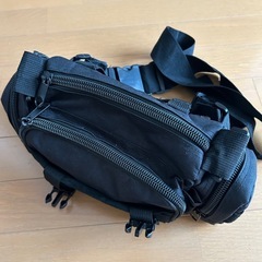 ミリタリーポーチ黒　
サバゲー登山装備の画像