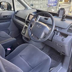 トヨタ ノアの画像