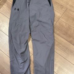 Under Armour  M グレー 上下セットの画像