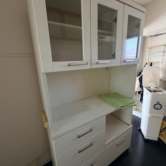 食器棚　ホワイト
の画像