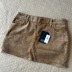 新品GAPコーデュロイスカートの画像