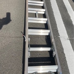 2連梯子7mの画像