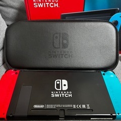 Switch 本体　ケース付きの画像