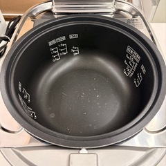Rinnai ガス炊飯器 5.5合炊き 111-R560 2017年製 都市ガス用の画像