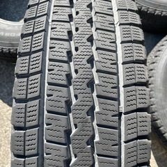 195 80 15 ダンロップ　スタッドレス　21年製造　バリ山の画像