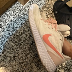 スニーカーの画像