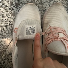 スニーカーの画像