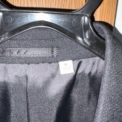 ほぼ新品　ユニクロU ジャケット黒XLサイズの画像