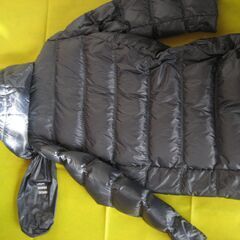 ダウン　メンズ　未使用　ブルー　サイズM 　収納袋付きの画像