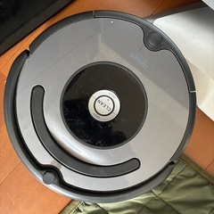 【ジャンク】テレビ2台ルンバ1台の画像