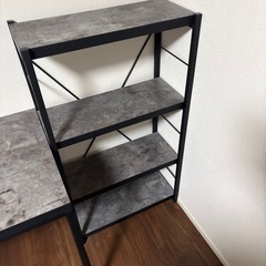 デスク&棚の画像