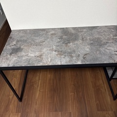 デスク&棚の画像