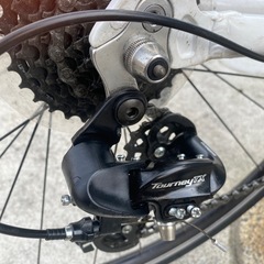 実用的で快走のクロスバイク（＋取外し自由の買い物ガゴ付♡）の画像