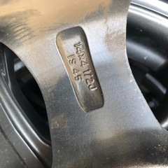 アルミスタッドレスタイヤ 4本の画像