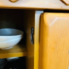 【無料　ジャンク品】食器棚の画像