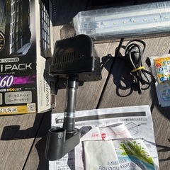 水槽　GEX 60cm 曲げガラス　ヒーター　LED メダカ　アクアリウム　の画像