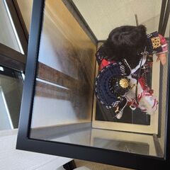 東玉作　五月人形　馬上武者　伊達兜持　8号ガラスケース入り武者飾り　【天雄】の画像