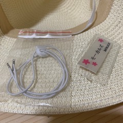 新品❣️折りたたみレディース　帽子　麦わらの画像
