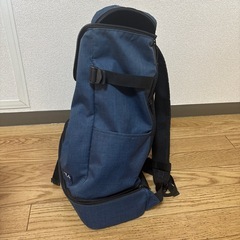 FILAﾌｨﾗ  紺色系リュック収納力大　中古の画像