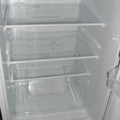 ★7054★（②1台限り★ジモティー特典あり★引き出しタイプの冷凍室に霜が付かない）ヤマダ電機　2ドア冷蔵庫１５６L　２０２１年製　YRZ-F15G1　48cm幅　白　霜取り　　高く買取るゾウ八幡東店の画像