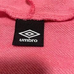 umbro 150サイズ ピンク フルジップ パーカーの画像