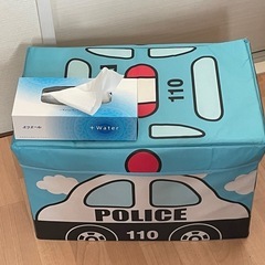 座れるおもちゃ箱＋おもちゃ付きの画像