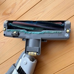 SHARP 床移動型電気掃除機　EC-AP11-R
の画像