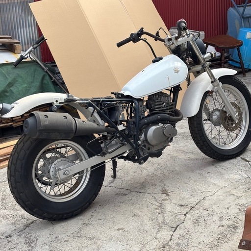 バンバン　200cc NH41 A 部品どり車